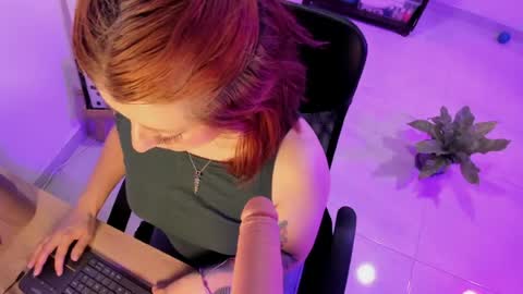 Snapshot of julieta_alves chatting on 04-15-26, 11:17 July online show from 04-15-26, 11:17
