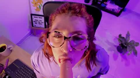 Snapshot of julieta_alves chatting on 05-04-26, 11:06 July online show from 05-04-26, 11:06