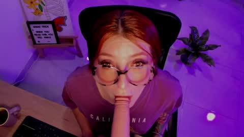 Snapshot of julieta_alves chatting on 05-14-26, 11:17 July online show from 05-14-26, 11:17