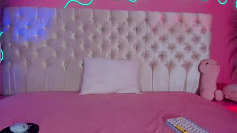 Julieta  online show from 03-25-26, 11:49