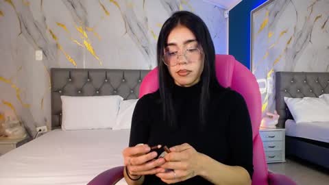 Julieta online show from 02-04-25, 03:44