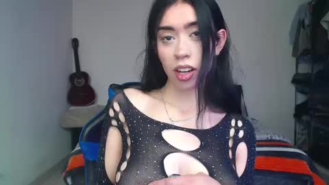 Julieta online show from 10-14-25, 04:52