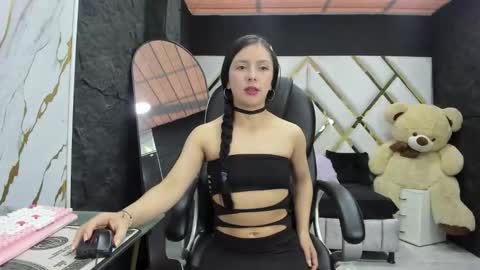 Snapshot of julieta_diamond chatting on 02-03-26, 07:52 Julieta online show from 02-03-26, 07:52