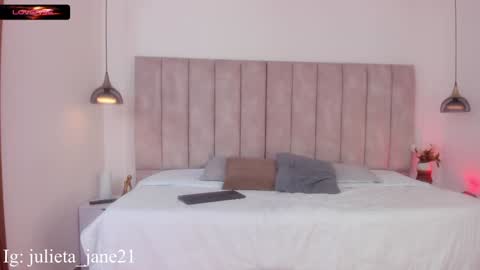 Julieta online show from 12-30-24, 03:14