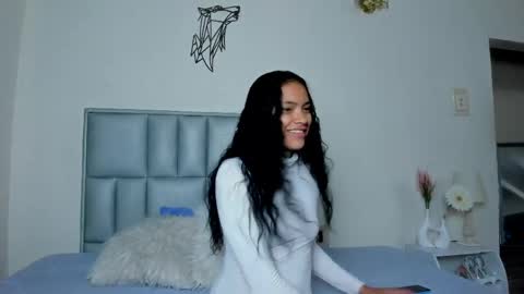 Julieta online show from 04-17-26, 03:53