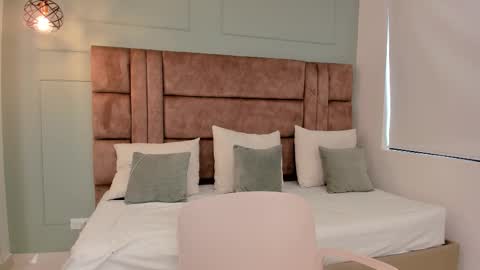     online show from 10-25-25, 08:47