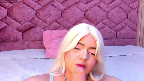 Julieta  online show from 05-20-26, 01:06