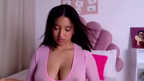 Snapshot of julieta_vegax chatting on 06-30-26, 03:29 Julieta Vega online show from 06-30-26, 03:29
