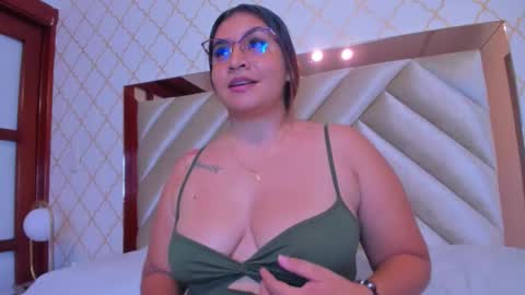 julietaa_rose online show from 01-16-26, 09:08