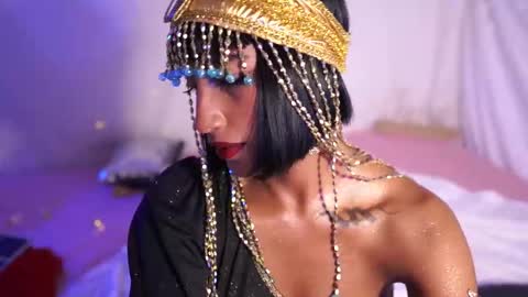 julietawinona online show from 10-31-25, 11:06