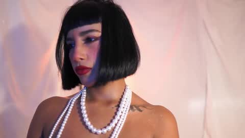 julietawinona online show from 11-27-25, 10:12