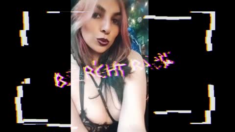 Snapshot of julieth_sex1 chatting on 12-26-24, 12:49 online show from 12-26-24, 12:49