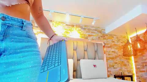 Julietha online show from 10-06-25, 02:42