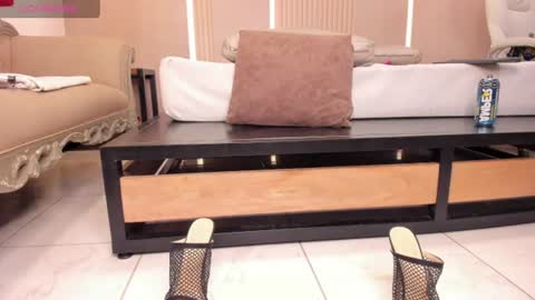 Snapshot of julietha_taylor chatting on 07-28-26, 12:40 Julietha online show from 07-28-26, 12:40