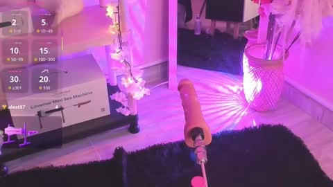 Julieth online show from 02-12-26, 10:27