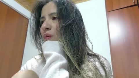 Julietta Jackson online show from 04-21-26, 11:51