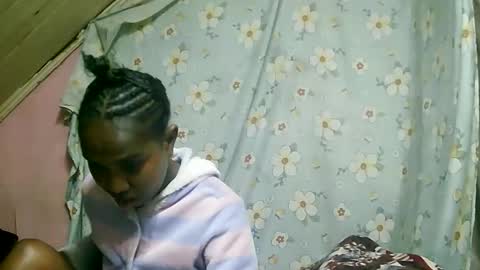 Snapshot of juliette9794 chatting on 09-21-25, 12:01 juliette9794 online show from 09-21-25, 12:01