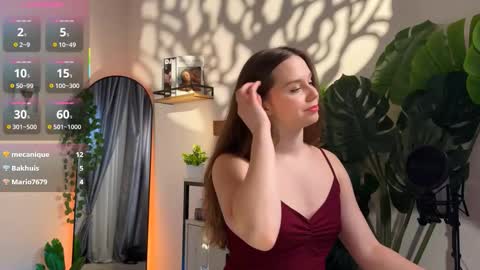 Julie online show from 03-11-26, 12:44