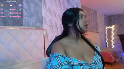 Snapshot of juliieta_tay chatting on 06-06-26, 03:11 juliieta_tay online show from 06-06-26, 03:11