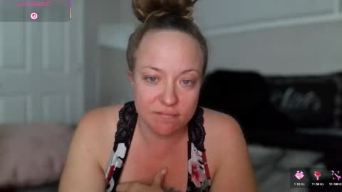 Juli Monroe online show from 11-07-25, 03:06