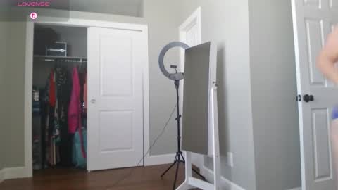 Snapshot of julimonroe chatting on 02-04-26, 08:25 Juli Monroe online show from 02-04-26, 08:25