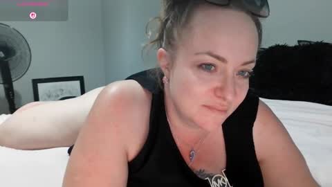 Juli Monroe online show from 03-22-26, 12:47