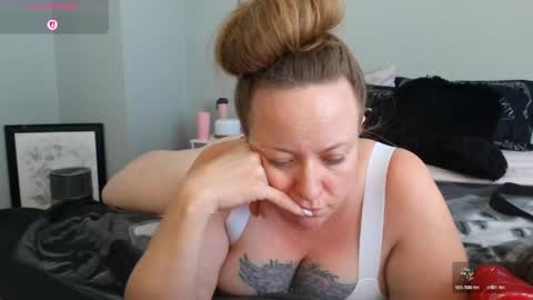 Juli Monroe online show from 04-15-26, 07:21