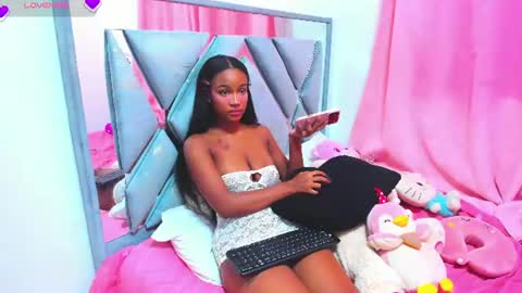 Snapshot of julitpink chatting on 06-10-26, 07:02 julitpink online show from 06-10-26, 07:02