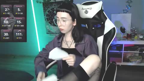 Baroness Von Cringe online show from 02-18-25, 05:42