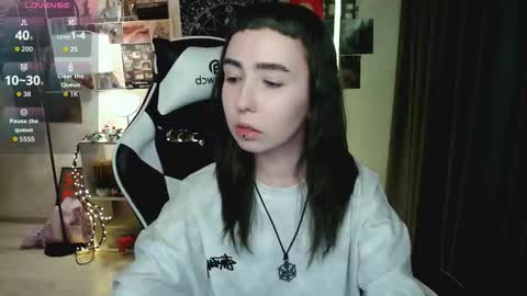 Baroness Von Cringe online show from 11-20-25, 06:07