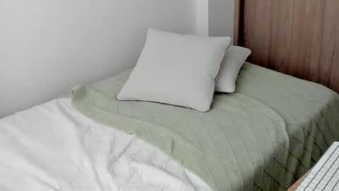 july_correa online show from 03-07-26, 09:45