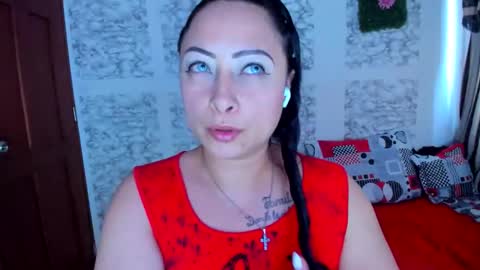 juliana online show from 03-15-26, 09:21