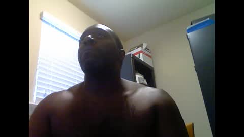 Snapshot of junbug8812 chatting on 09-30-25, 03:39 junbug8812 online show from 09-30-25, 03:39