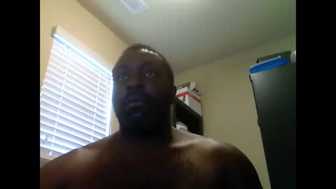 Snapshot of junbug8812 chatting on 12-04-25, 02:04 junbug8812 online show from 12-04-25, 02:04