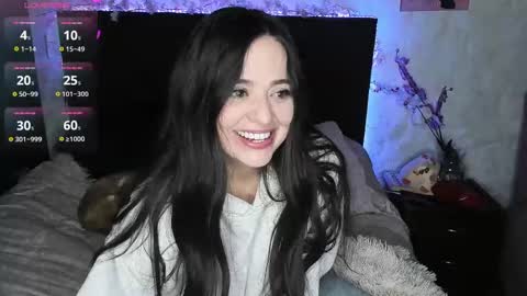 Snapshot of junee_ chatting on 09-19-25, 12:34 Maria online show from 09-19-25, 12:34