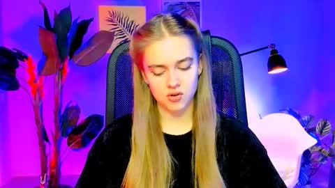 junewoods online show from 11-27-25, 06:15