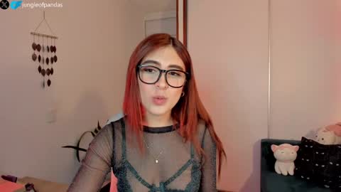 Snapshot of jungleofpandas chatting on 01-08-25, 01:42 Call me Sussy online show from 01-08-25, 01:42