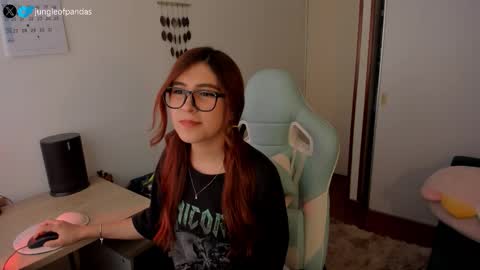 Snapshot of jungleofpandas chatting on 10-13-25, 06:08 Call me Sussy online show from 10-13-25, 06:08