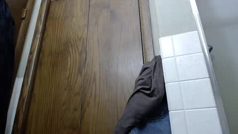 Snapshot of junk_yard_dog chatting on 02-14-25, 01:40 Dave online show from 02-14-25, 01:40