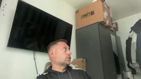 Snapshot of junky345 chatting on 06-07-26, 02:32 Junky online show from 06-07-26, 02:32