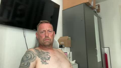 Snapshot of junky345 chatting on 07-03-26, 08:32 Junky online show from 07-03-26, 08:32