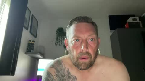 Snapshot of junky345 chatting on 07-22-26, 06:11 Junky online show from 07-22-26, 06:11