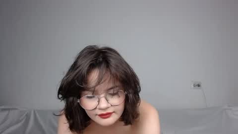 Snapshot of junnewers chatting on 02-22-25, 05:35 JunneWers online show from 02-22-25, 05:35