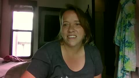 Snapshot of jussnobodybutme chatting on 04-02-26, 05:10 CamperGirl online show from 04-02-26, 05:10