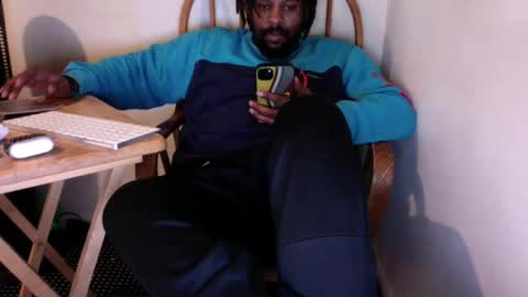 Snapshot of just2real chatting on 01-18-25, 07:15 Real online show from 01-18-25, 07:15