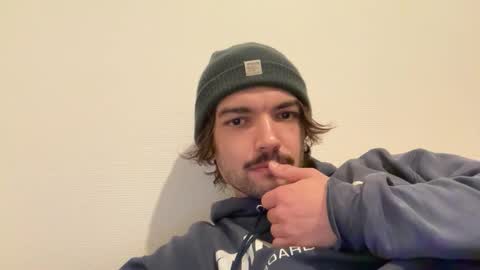 just_a_guy_with_a_big_cock online show from 01-10-26, 09:05