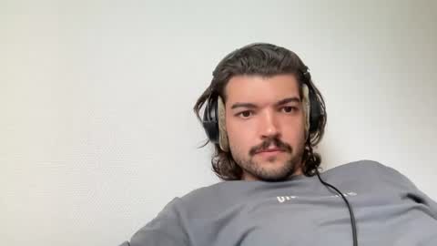 just_a_guy_with_a_big_cock online show from 07-27-26, 08:32