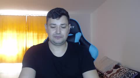 Snapshot of just_a_nice_guy_27 chatting on 01-09-25, 11:14 Alex online show from 01-09-25, 11:14