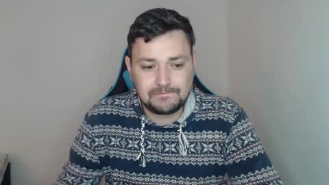 Snapshot of just_a_nice_guy_27 chatting on 01-22-25, 11:23 Alex online show from 01-22-25, 11:23