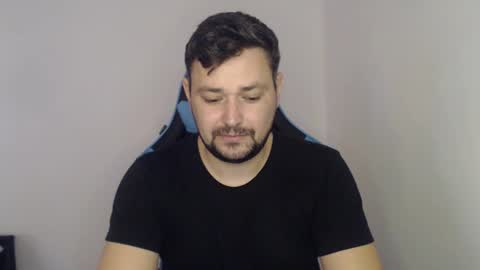 Snapshot of just_a_nice_guy_27 chatting on 01-30-25, 11:33 Alex online show from 01-30-25, 11:33